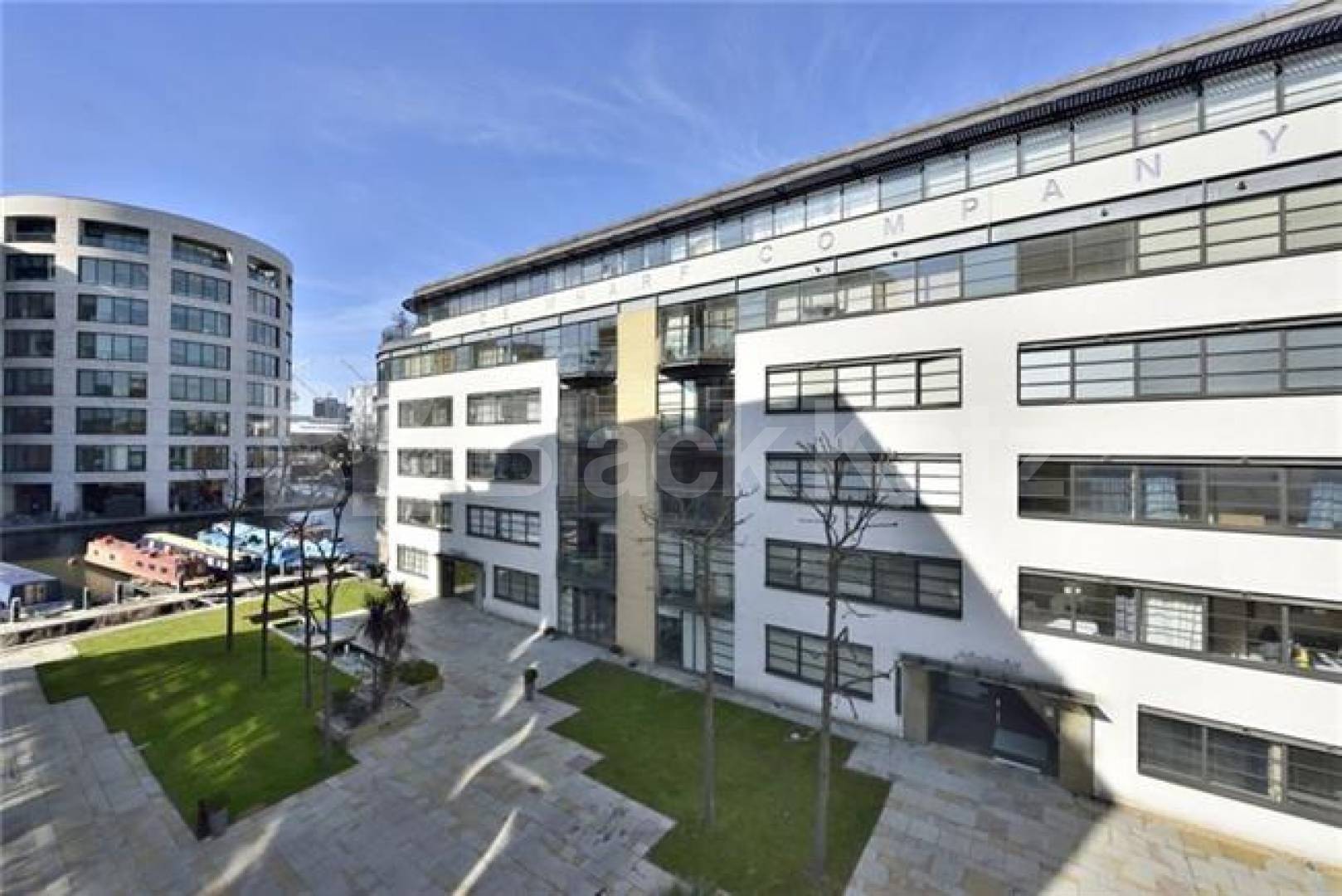 			STUNNING APARTMENT IN A PORTED DEVELOPMENT IN KING'S CROSS, 2 Bedroom, 1 bath, 1 reception Apartment			 Ice Wharf, KINGS CROSS